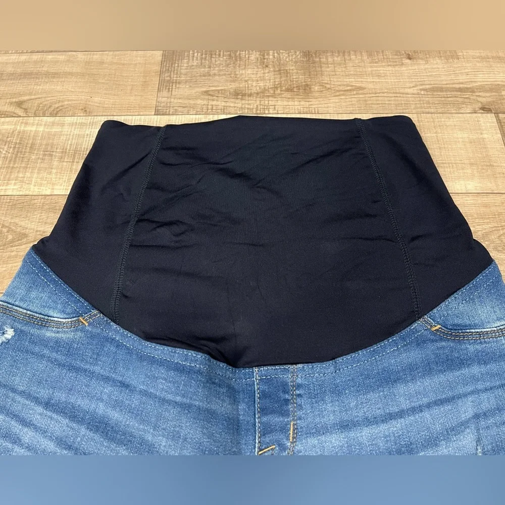 Isabel Maternity Over Belly Medium Wash Distressed Midi Jean Shorts Size 6